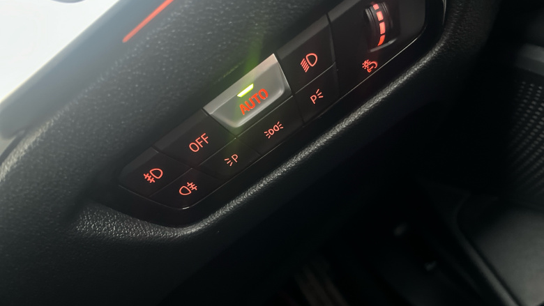 BMW 3 Series 330d xDrive M Sport 4dr Step Auto Diesel Saloon